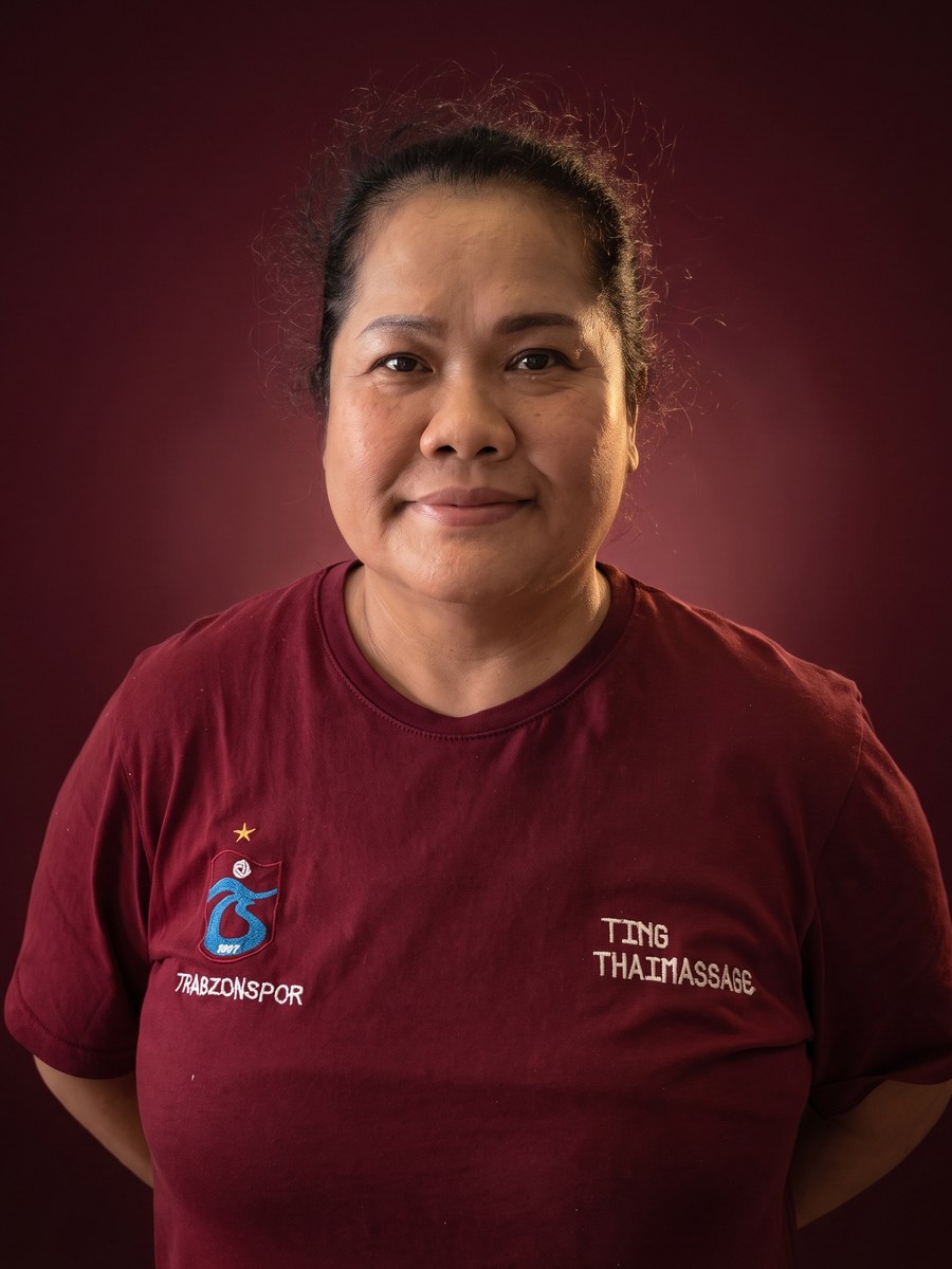 Natnapa, Therapeutin bei Ting Thaimassage
